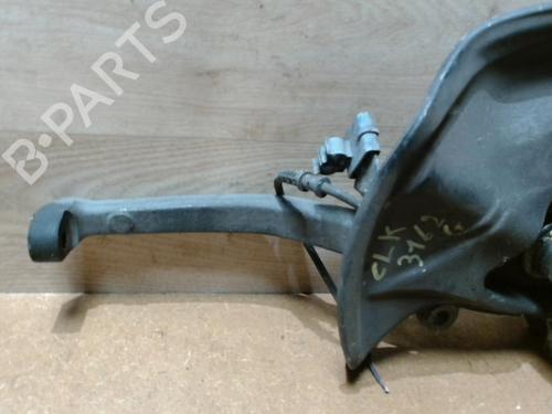 Used Left front steering knuckle MERCEDES-BENZ SLK (R170) 230 Kompressor (170.447) (193 hp) 31236577