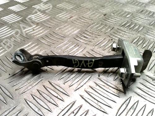 Cerniera/Limitatore di apertura porta TOYOTA RAV 4 III (_A3_) 2.2 D 4WD (ALA30_, ALA30R) (150 hp) 31696694