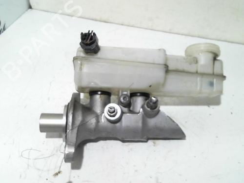 Used Brake master cylinder RENAULT MEGANE III Grandtour (KZ0/1) 1.5 dCi (KZ09, KZ0D, KZ1G, KZ29, KZ14, KZ1W, KZ10, KZ1F,... (110 hp) 25399501