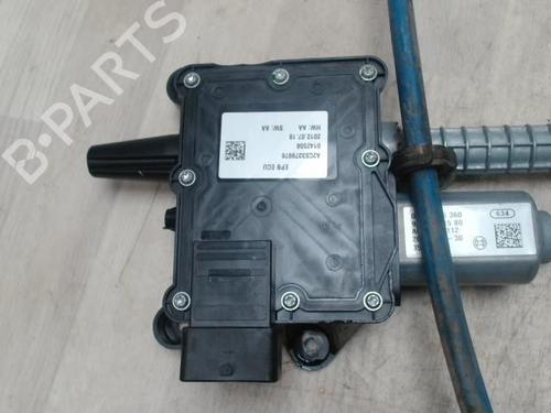 Used Electric handbrake PEUGEOT 5008 (0U_, 0E_) 1.6 HDi (112 hp) 25427366