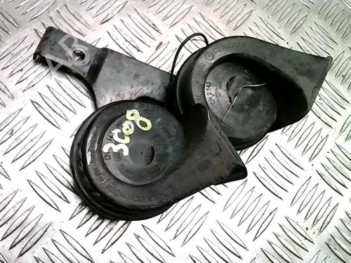 horn-peugeot-3008-i-mpv-0u_-2009-2010-2011-2012-2013-2014-2015-2016-2017-25748470 main image