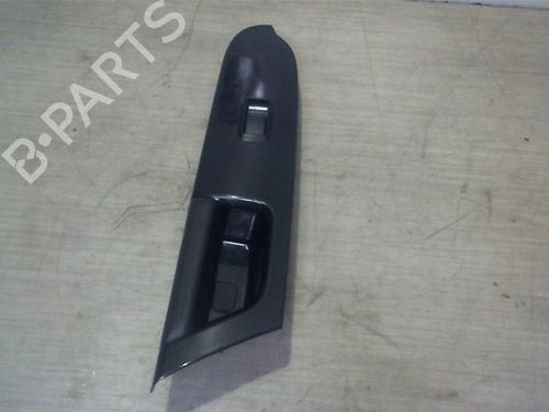 Used Right rear window switch CITROËN C4 AIRCROSS 1.8 HDi 150 (150 hp) 25388812
