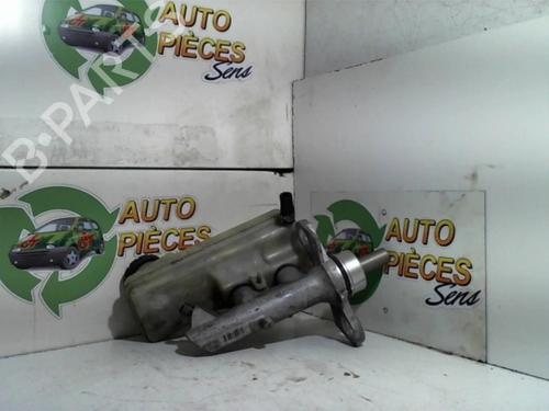 Brake master cylinder RENAULT SCÉNIC II (JM0/1_) 1.9 dCi (JM0G, JM12, JM1G, JM2C) | BP25399844M77 