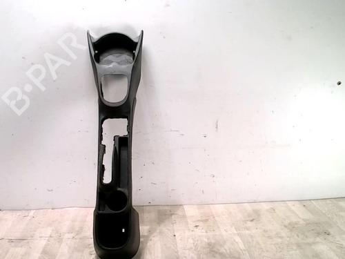 Middenconsole TOYOTA YARIS (_P13_) 1.4 D (NLP130_, NLP130) (90 hp) 31233254
