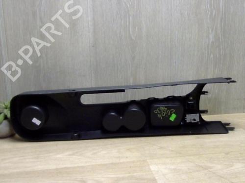 Used Switch Switch RENAULT CLIO IV Grandtour (KH_) 1.5 dCi 90 (KHN3, KHN4) (90 hp) 25401647 25401647