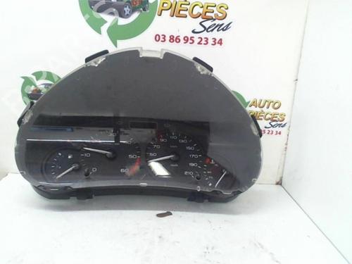 Cockpit PEUGEOT 206 Hatchback (2A/C) 1.9 D (69 hp) 25401286