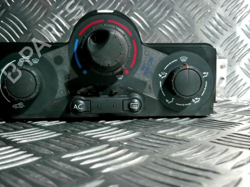 Used Climate control RENAULT SCÉNIC II (JM0/1_) 1.5 dCi (JM02, JM13) (101 hp) 31231536