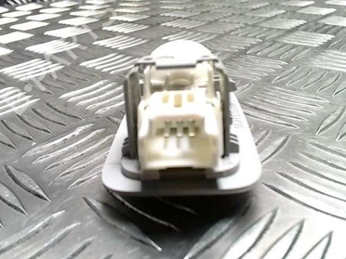 Interior roof light PEUGEOT 3008 I MPV (0U_) 1.6 HDi | BP25853616I8
