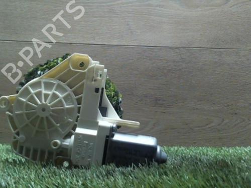 Used Left rear window motor AUDI A4 B8 Avant (8K5) 2.0 TDI (143 hp) 31221474