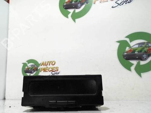 display-monitor-renault-megane-ii-bm01_-cm01_-2001-2002-2003-2004-2005-2006-2007-2008-2009-2010-2011-2012-31230980 main image