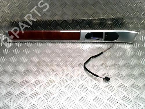 Used Front left interior door handle VW TOUAREG (7LA, 7L6, 7L7) 2.5 R5 TDI (174 hp) 25790728