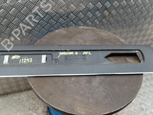 Garniture arrière gauche JAGUAR XJ (XJ40, XJ81) 4.0 (226 hp) 33021385