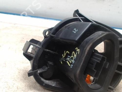Used Licence plate light PEUGEOT 208 I (CA_, CC_) 1.2 THP 110 (110 hp) 28008270