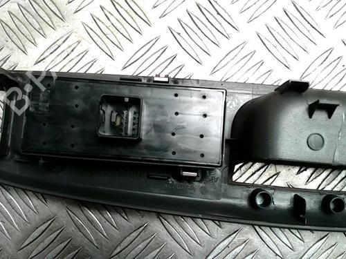 Left front window switch VW GOLF V (1K1) 1.9 TDI | BP39641762I27 - Image 6