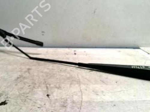 Used Front windshield wiper arm NISSAN NOTE (E11, NE11) 1.5 dCi (86 hp) 25424671