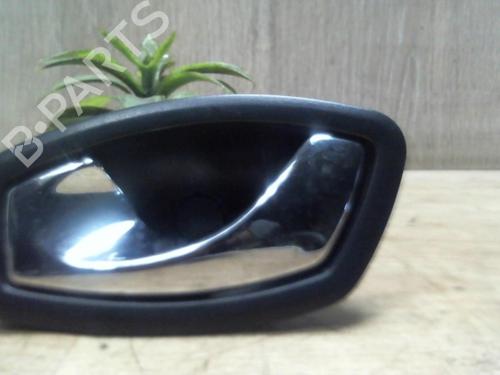Venstre fortil invendig håndtag RENAULT CLIO IV (BH_) 1.5 dCi 90 (90 hp) 31229885