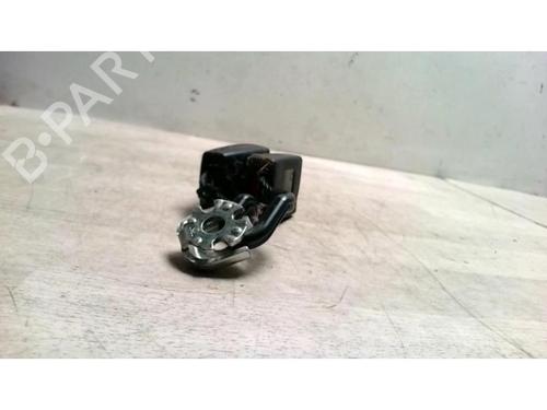 Seat buckle SKODA OCTAVIA II Combi (1Z5) 1.6 TDI | BP25424245I32 