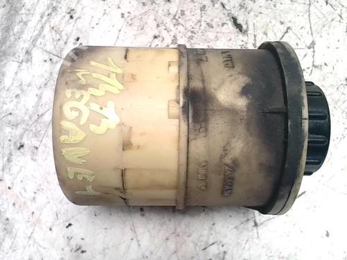 Used Power steering reservoir RENAULT MEGANE I (BA0/1_) 1.6 16V (BA04, BA0B, BA11, BA1J, BA16, BA19, BA1K, BA1V,... (107 hp) 25426183