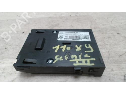 Used Electronic module RENAULT SCÉNIC III (JZ0/1_) 1.9 dCi (JZ0J, JZ1J, JZ1K, JZ1S) (131 hp) 25420897