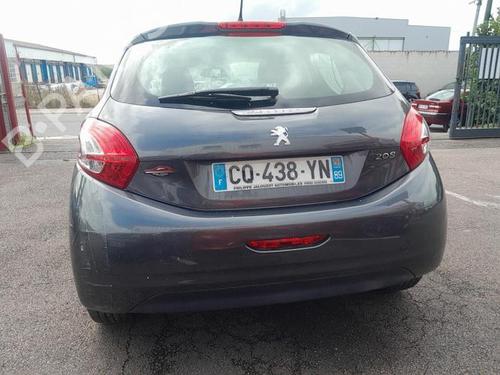 Front left lock PEUGEOT 208 I (CA_, CC_) 1.6 HDi | BP25421169C98