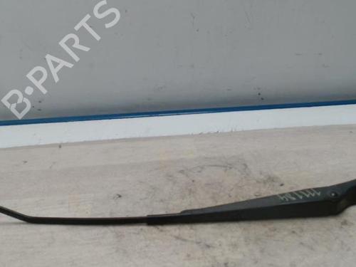 Front windshield wiper arm LAND ROVER FREELANDER I (L314) 2.0 DI 4x4 | BP28085567C143 