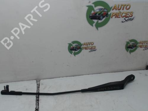 Used Front windshield wiper arm Front windshield wiper arm 25398066 25398066