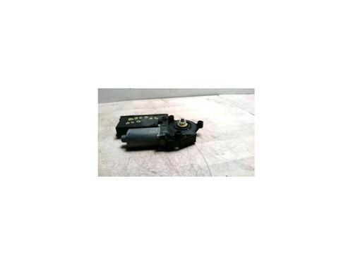 Rudehejsemotor forskærm venstre AUDI A4 B6 Avant (8E5) 2.5 TDI (163 hp) 25424403