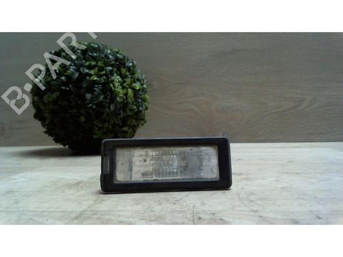 Używane Lampa oświetlenia tablicy rejestracyjnej RENAULT GRAND SCÉNIC III (JZ0/1_) 1.9 dCi (JZ0J, JZ0N, JZ1K, JZ1S) (131 hp) 25409101