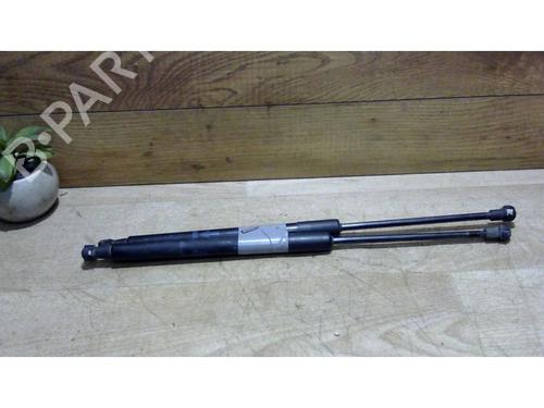 Used Tailgate lift support TOYOTA YARIS (_P13_) 1.4 D (NLP130_, NLP130) (90 hp) 25402054