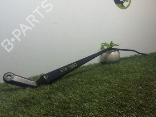 Used Front windshield wiper arm PEUGEOT 206 Hatchback (2A/C) 2.0 HDI 90 (90 hp) 25395280
