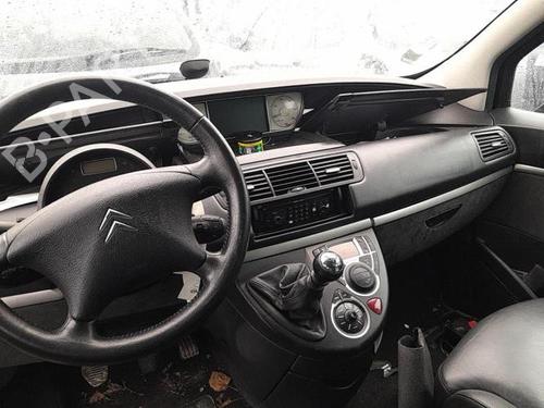 Right front steering knuckle CITROËN C8 (EA_, EB_) 2.0 HDi 165 | BP31081721M26