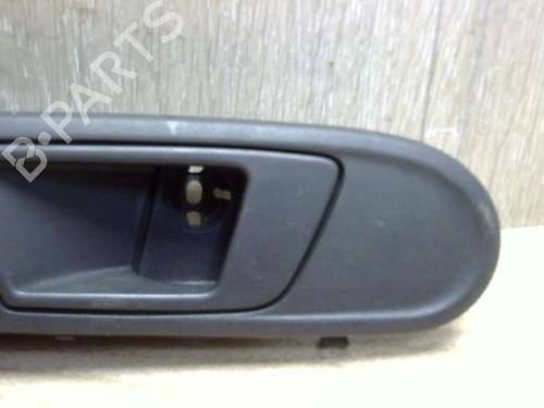 Venstre foran invendig håndtak FORD FIESTA VI (CB1, CCN) 1.5 TDCi | BP25383193I13 