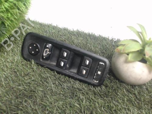 left-front-window-switch-ford-fiesta-vi-cb1-ccn-2008-25393178 main image