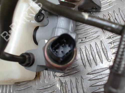 Brake master cylinder BMW 3 Coupe (E46) 320 Cd | BP31222392M77 - Image 5