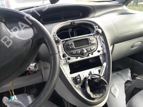 Left front window switch CITROËN XSARA PICASSO (N68) 1.6 HDi | BP28105668I27 