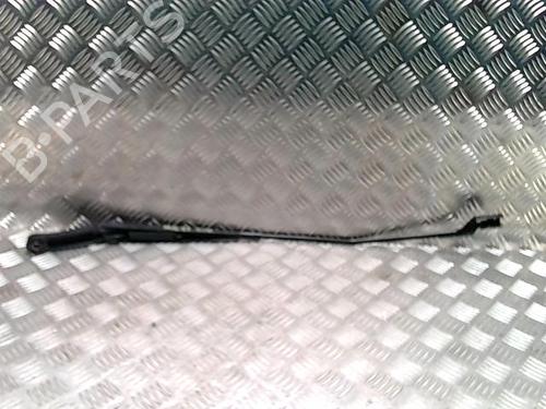 Used Front windshield wiper arm SEAT ARONA (KJ7, KJP) 1.0 TSI (116 hp) 31238584