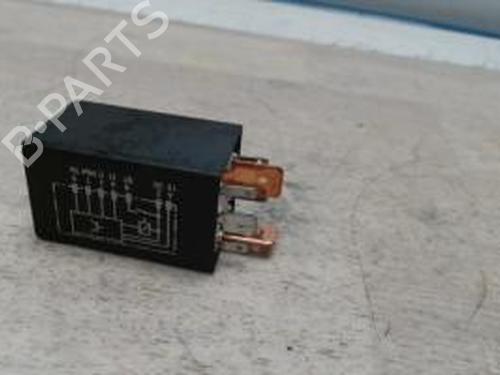 Used Electronic sensor VW GOLF IV (1J1) 1.6 (100 hp) 28182417