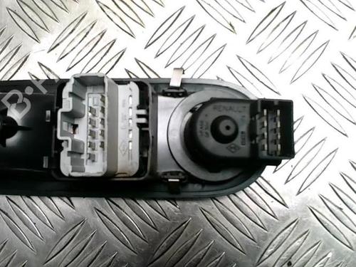 Left front window switch RENAULT CLIO III (BR0/1, CR0/1) 1.5 dCi (BR17, CR17) | BP25731333I27 