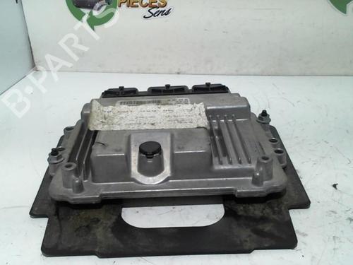 Used Engine control unit (ECU) Engine control unit (ECU) PEUGEOT 308 I (4A_, 4C_) 1.6 HDi (90 hp) 33683737 33683737
