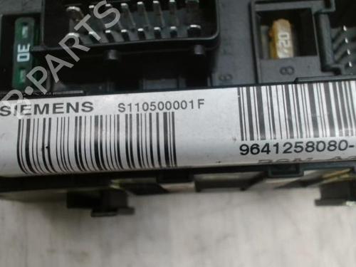 Sikringsdåse CITROËN C5 I Break (DE_) 2.2 HDi (DE4HXB, DE4HXE) | BP27921184E1 