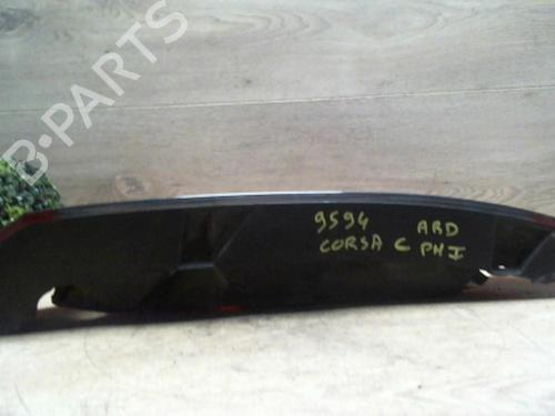 Feu arrière droit OPEL CORSA C (X01) 1.2 (F08, F68) (75 hp) 31236849