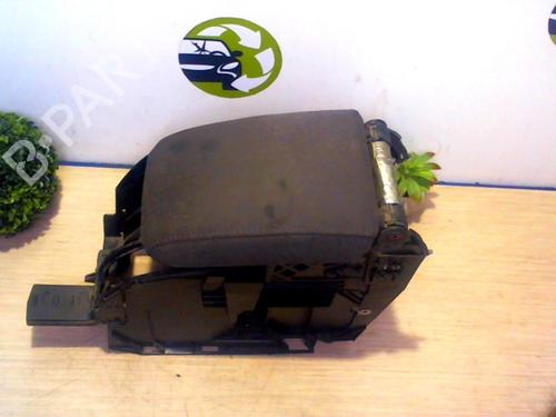 Armlæn VW GOLF V (1K1) 2.0 TDI 16V (140 hp) 25410454