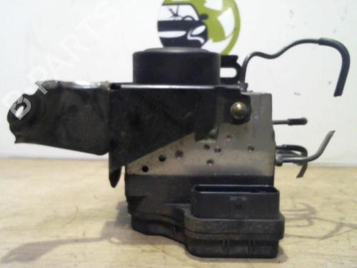 Used ABS pump TOYOTA RAV 4 II (_A2_) 2.0 D 4WD (CLA20_, CLA21_, CLA20R, CLA21R) (116 hp) 25387921