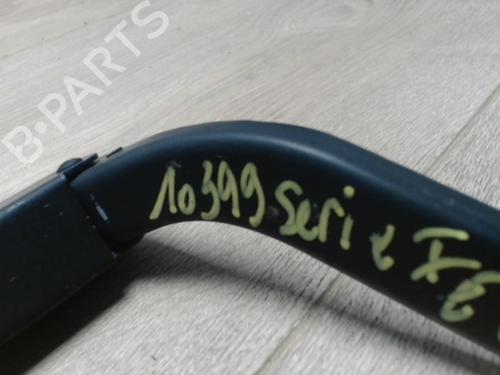 Braccio tergicristallo anteriore BMW 1 (E87) 120 d (163 hp) 30660233