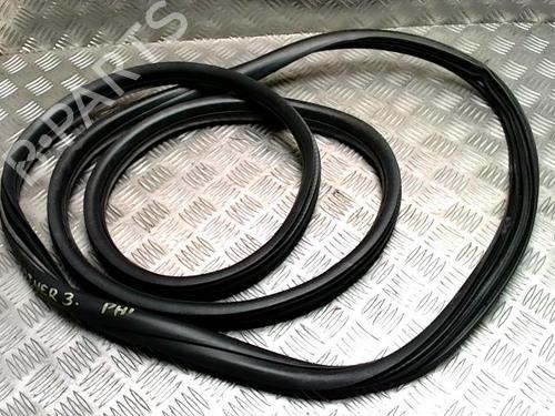 Used Rubber door seal Rubber door seal PEUGEOT PARTNER Box Body/MPV (K9) 1.6 BlueHDI 100 (99 hp) 36108273 36108273