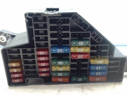 Used Fuse box AUDI A3 (8P1) 1.8 TFSI (160 hp) 28208192