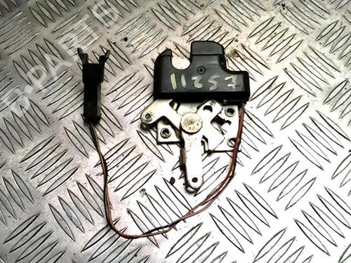 Used Tailgate lock JAGUAR XJ (XJ40, XJ81) 4.0 (226 hp) 32628313
