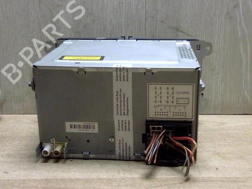 Radio VW GOLF V (1K1) 1.9 TDI | BP25413952E6 - Image 2