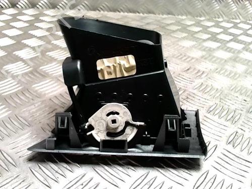 Air vent RENAULT MEGANE III Coupe (DZ0/1_) 1.9 dCi (DZ0N, DZ0J, DZ1J, DZ1K) | BP31992269I21
