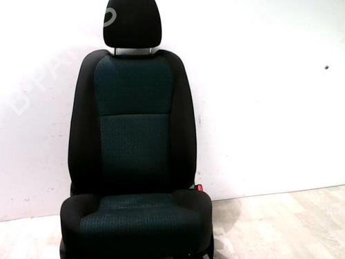 Used Right front seat TOYOTA YARIS (_P13_) 1.4 D (NLP130_, NLP130) (90 hp) 31233250